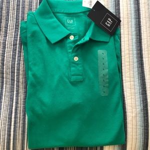 NWT Kelly Green polo from GAP!!!